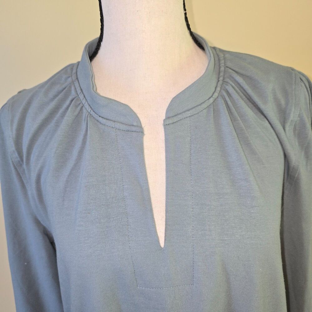 NWT Free Assembly Blousant Sleeve Split V Mini Dress Green Size Medium - Picture 2 of 9